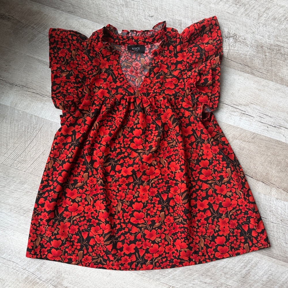 Vici Scarlet Floral Top